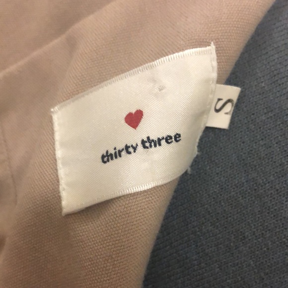 preloved petit blouse - Picture 3 of 3